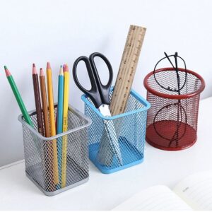 Metal pen holder